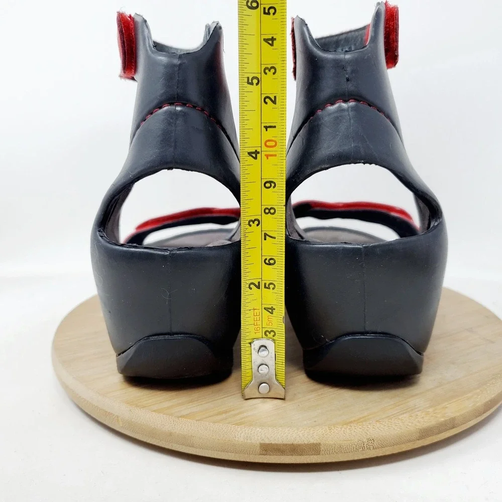 Wolky Era Wedge Sandals Womens 41 Red Leather Black Adjustable Ankle Strap Shoes